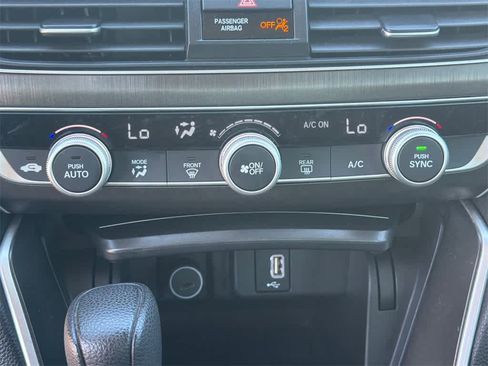 Used 2019 Honda Accord LX image 28