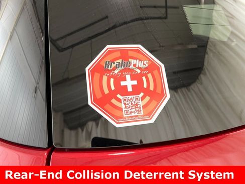 Used 2023 GMC Acadia SLT w/ Preferred Package image 16