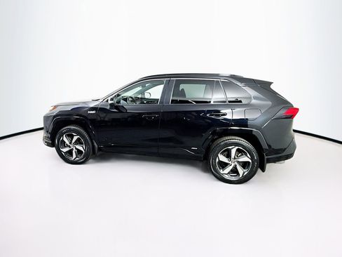 Used 2023 Toyota RAV4 SE w/ Weather & Moonroof Package AWD/4WD image 4