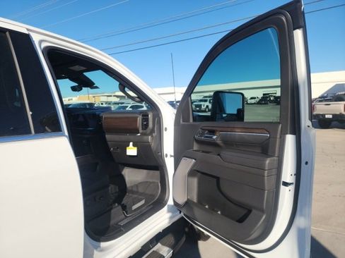 New 2026 Chevrolet Silverado 3500 High Country w/ High Country Premium Package image 32