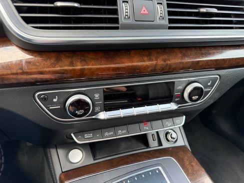 Used 2019 Audi Q5 2.0T Premium Plus AWD/4WD image 15
