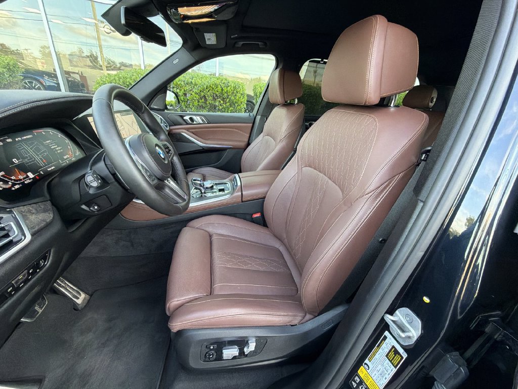 Used 2022 BMW X5 M50i w/ Executive Package AWD/4WD image 19