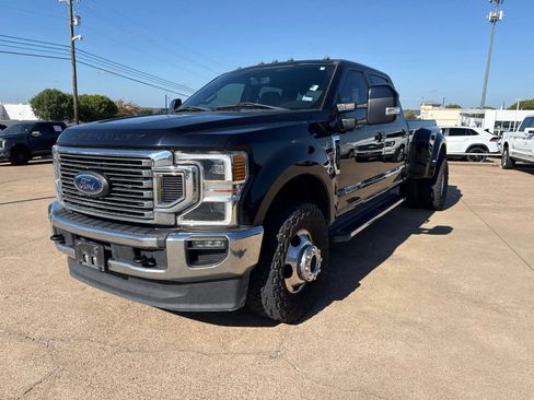 Used 2022 Ford F350 Lariat w/ Lariat Ultimate Package AWD/4WD image 3