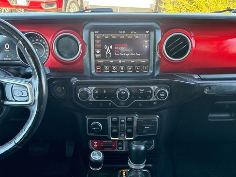 Used 2021 Jeep Gladiator Rubicon image 23