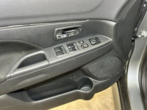 Used 2024 Mitsubishi Outlander Sport ES AWD/4WD image 21