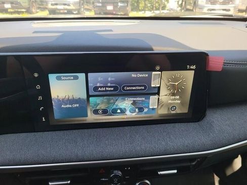 New 2025 Nissan Kicks SV w/ SV Premium Package image 17