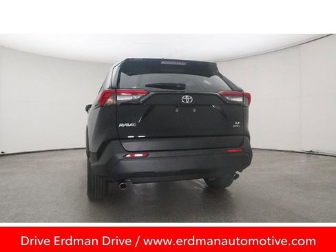 Certified 2025 Toyota RAV4 LE image 22