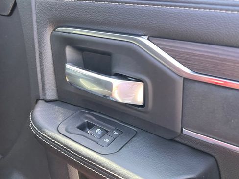 New 2026 RAM 2500 Laramie AWD/4WD image 16