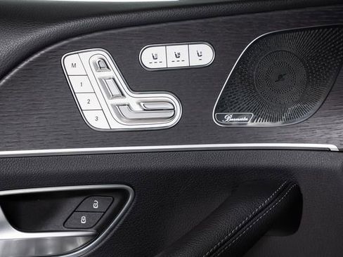 Used 2025 Mercedes-Benz GLS 450 4MATIC image 55