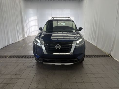 Used 2024 Nissan Pathfinder Platinum w/ Cargo Package image 2