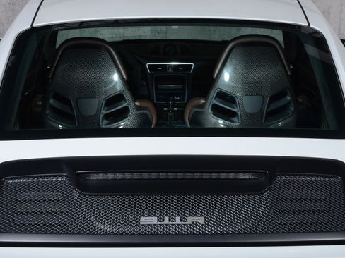 Used 2016 Porsche 911 R image 16