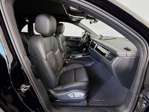 New 2025 Porsche Macan image 21