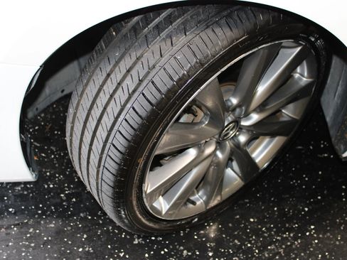 Used 2021 MAZDA MAZDA3 s FWD image 32