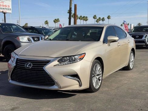 Used 2016 Lexus ES 350 w/ Luxury Package w/Wood Trim FWD image 1