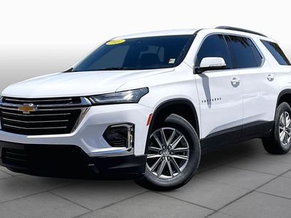 Used 2023 Chevrolet Traverse LT