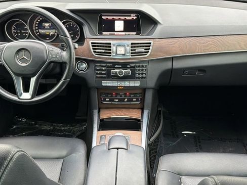 Used 2014 Mercedes-Benz E 350 Sedan image 35
