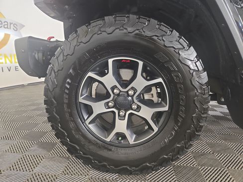 Used 2021 Jeep Wrangler Unlimited Rubicon AWD/4WD image 35
