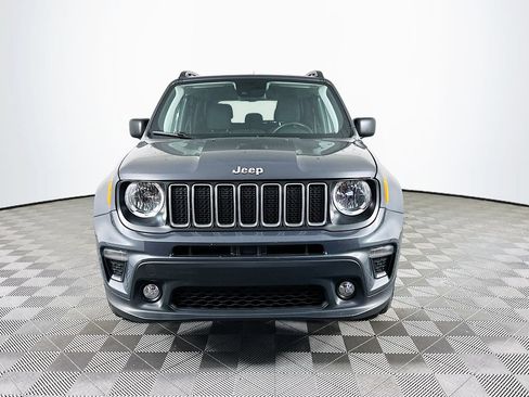Used 2022 Jeep Renegade Latitude w/ Convenience Group AWD/4WD image 4