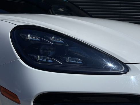 Certified 2023 Porsche Cayenne GTS AWD/4WD image 12