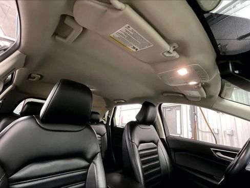 Used 2023 Ford Edge SEL AWD/4WD image 26