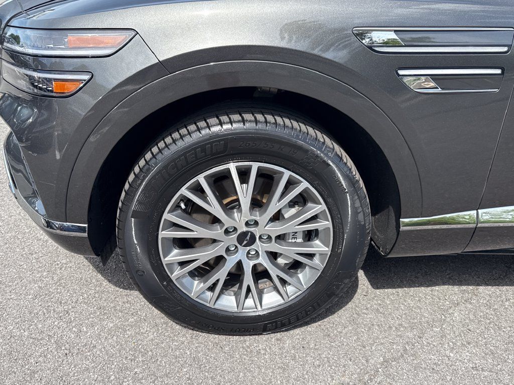 Used 2025 Genesis GV80 2.5T Standard AWD/4WD image 12