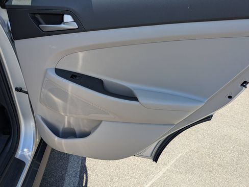 Used 2019 Hyundai Tucson Value AWD/4WD image 31