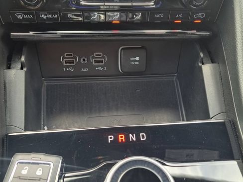 Certified 2024 Jeep Grand Cherokee Altitude AWD/4WD image 16