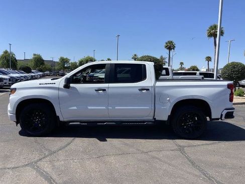 Used 2024 Chevrolet Silverado 1500 Custom w/ Turbomax Blackout Package RWD image 4