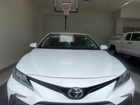 Used 2024 Toyota Camry LE image 4