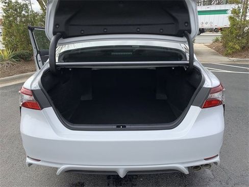 Used 2024 Toyota Camry SE image 32