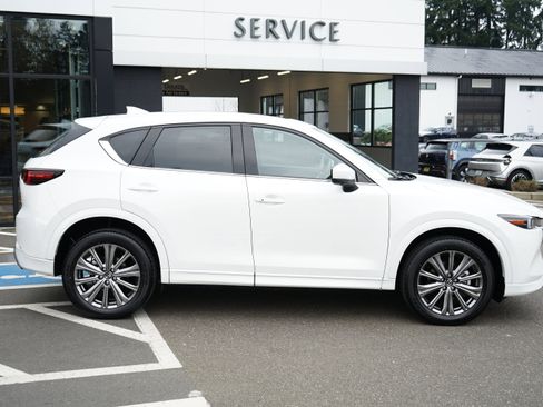 Certified 2025 MAZDA CX-5 Signature image 2