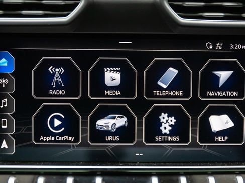 Used 2021 Lamborghini Urus image 99