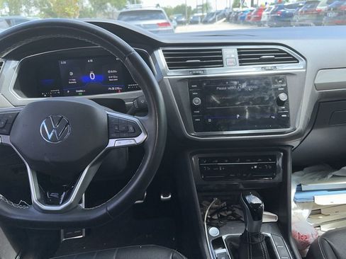 Used 2023 Volkswagen Tiguan SE R-Line FWD image 6