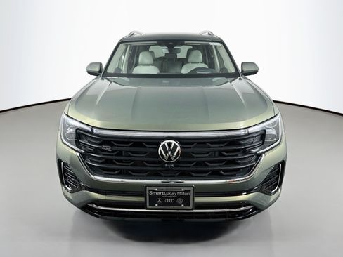 New 2026 Volkswagen Atlas SEL Premium R-Line AWD/4WD image 2