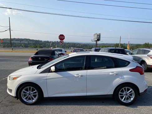 Used 2016 Ford Focus SE image 10