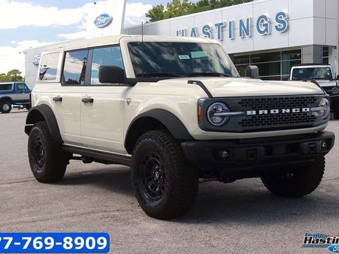 New 2026 Ford Bronco Badlands AWD/4WD image 1