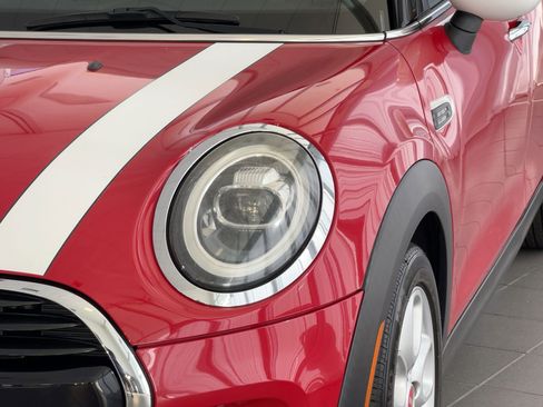 Used 2020 MINI Cooper 4-Door Hardtop image 11