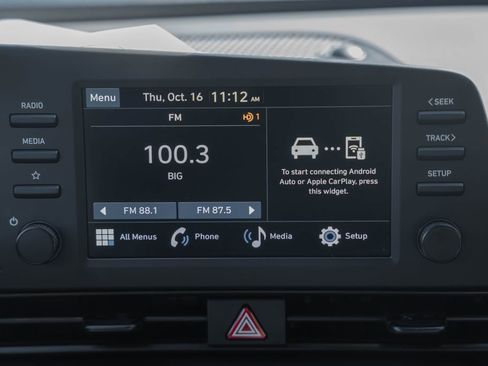 Certified 2025 Hyundai Elantra Sport image 18