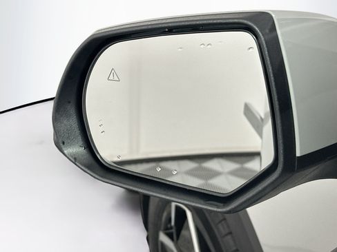 Used 2024 Hyundai Ioniq 5 SE RWD image 16