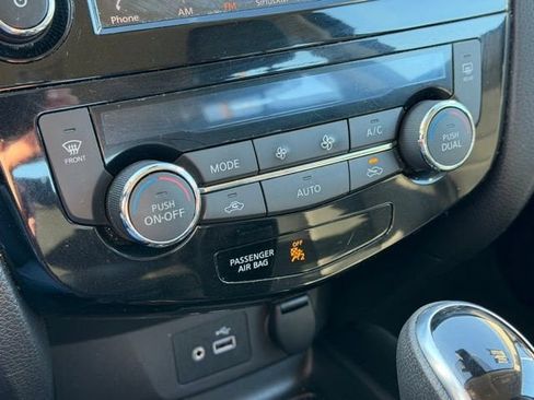 Used 2022 Nissan Rogue Sport SL image 20