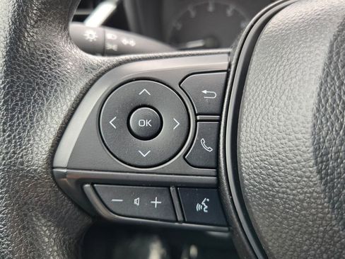 Used 2025 Toyota Corolla LE FWD image 22