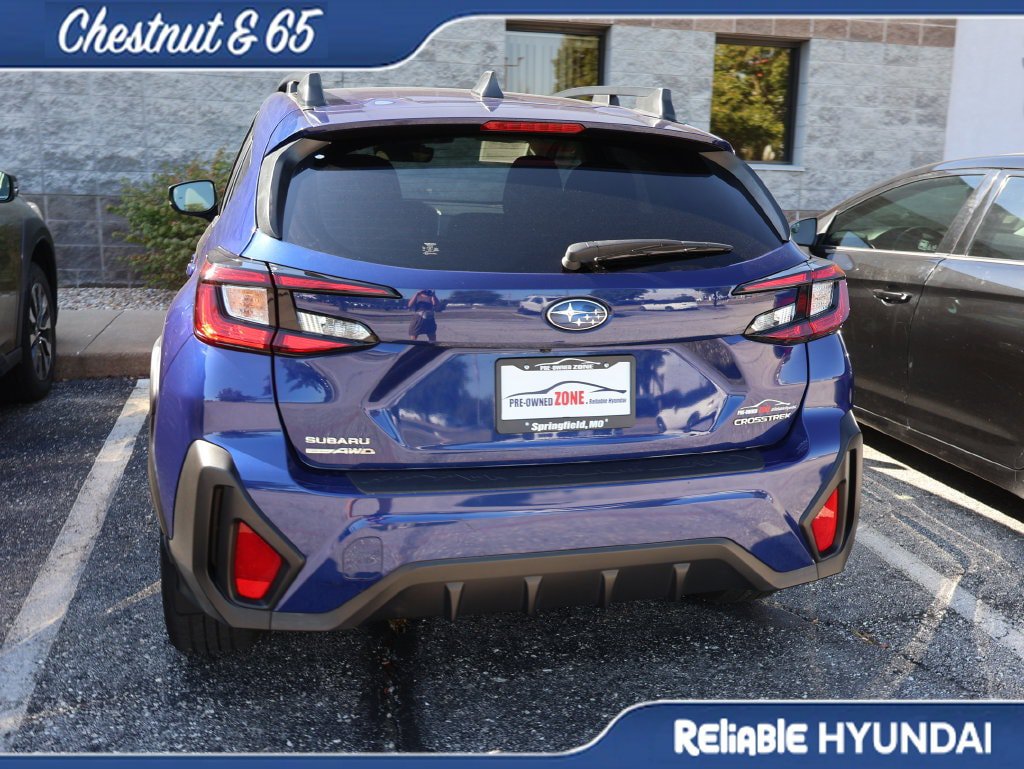 Used 2024 Subaru Crosstrek 2.0i Premium AWD/4WD image 17