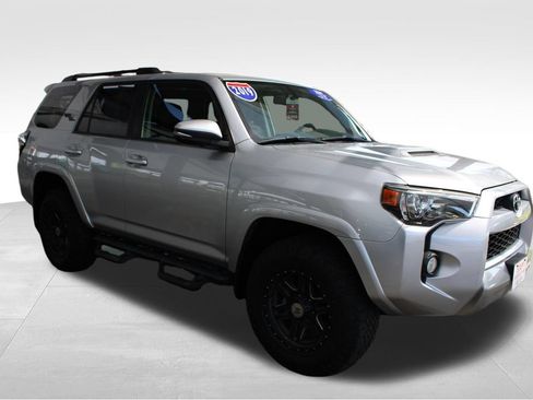 Used 2019 Toyota 4Runner TRD Off-Road Premium AWD/4WD image 20