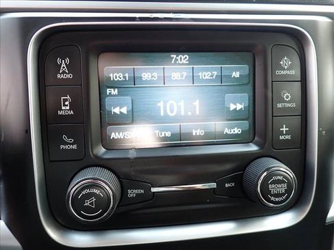 Used 2016 RAM 1500 Classic SLT AWD/4WD image 19