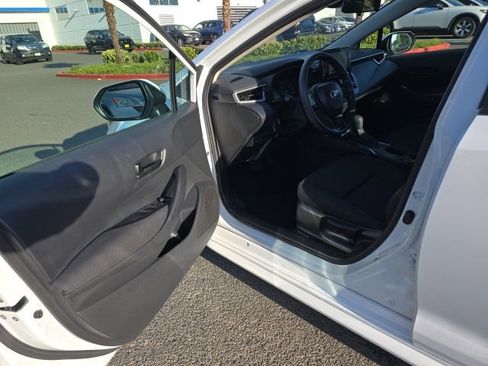 Used 2023 Toyota Corolla LE FWD image 13