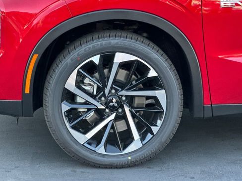New 2025 Mitsubishi Outlander SE image 25