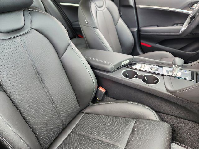 Used 2026 Genesis G70 2.5T AWD/4WD image 10