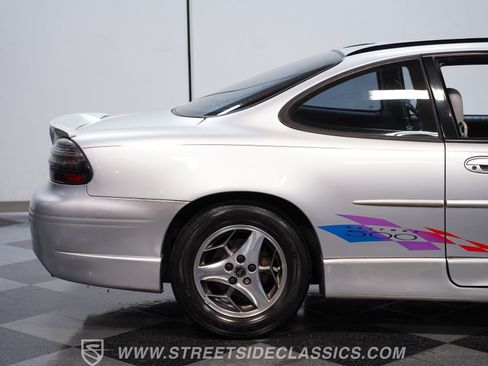 Used 2000 Pontiac Grand Prix GTP w/ Opt Pkg FWD image 23