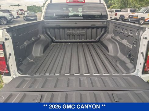 New 2025 GMC Canyon Denali image 34