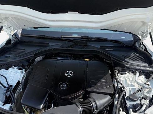 Used 2025 Mercedes-Benz GLC 350e 4MATIC w/ AMG Line image 20